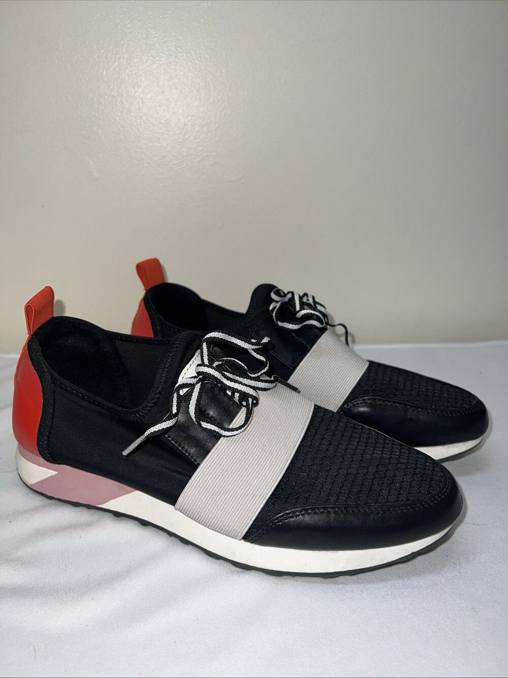 Brash Black Red Gray White Ladies Cody Multicolor Sneaker, Size 10 Slip On